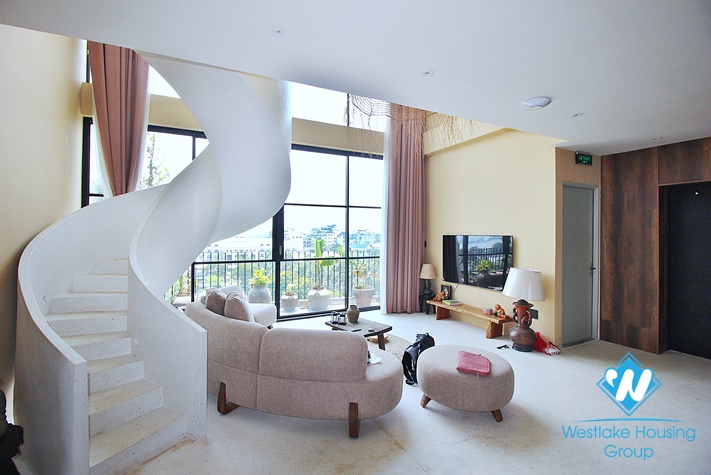 Duplex apartment with swimming pool for rent in Tay Ho district 